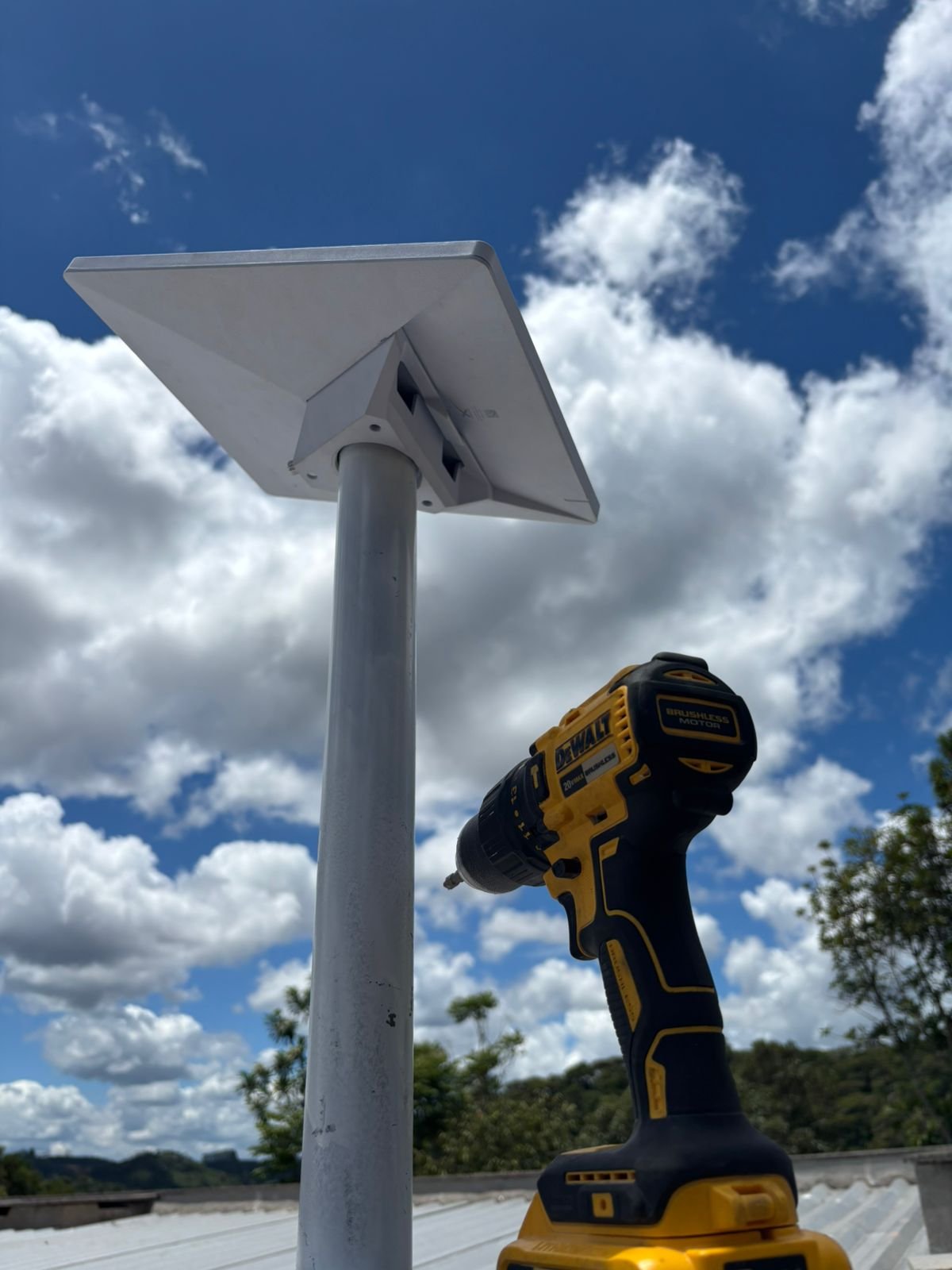 Antena de conexão instalada